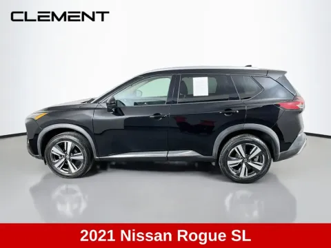 More photos of 2021 Nissan Rogue SL at Clement Supercenter, MO