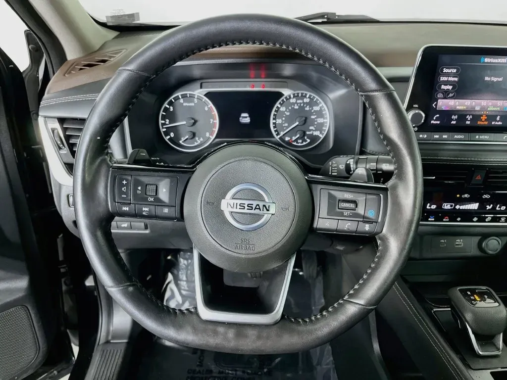 Nissan Rogue photo 13