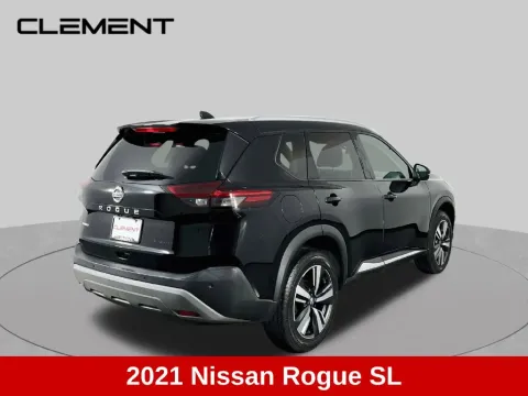 More photos of 2021 Nissan Rogue SL at Clement Supercenter, MO