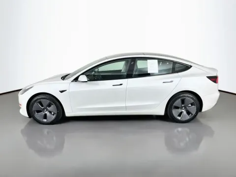 More photos of 2023 Tesla Model 3 at Clement Supercenter, MO