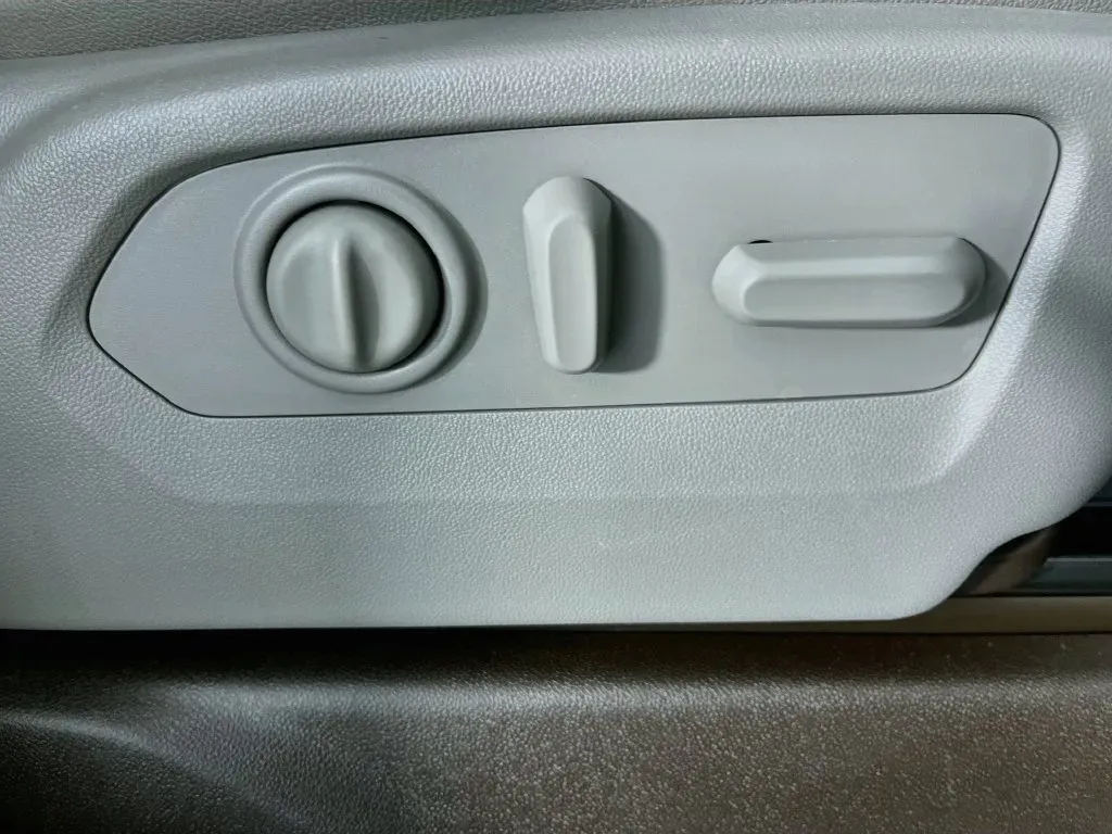 GMC Sierra photo 33
