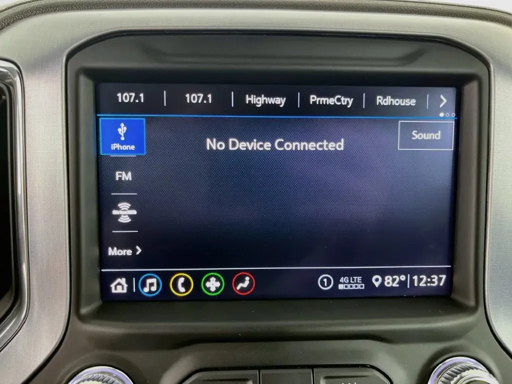 GMC Sierra photo 17