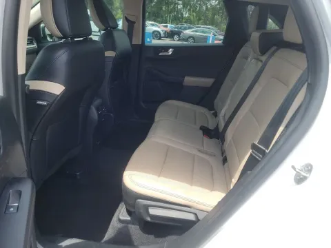 More photos of 2020 Ford Escape SEL at Clement Supercenter, MO