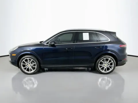 More photos of 2023 Porsche Cayenne S at Clement Supercenter, MO