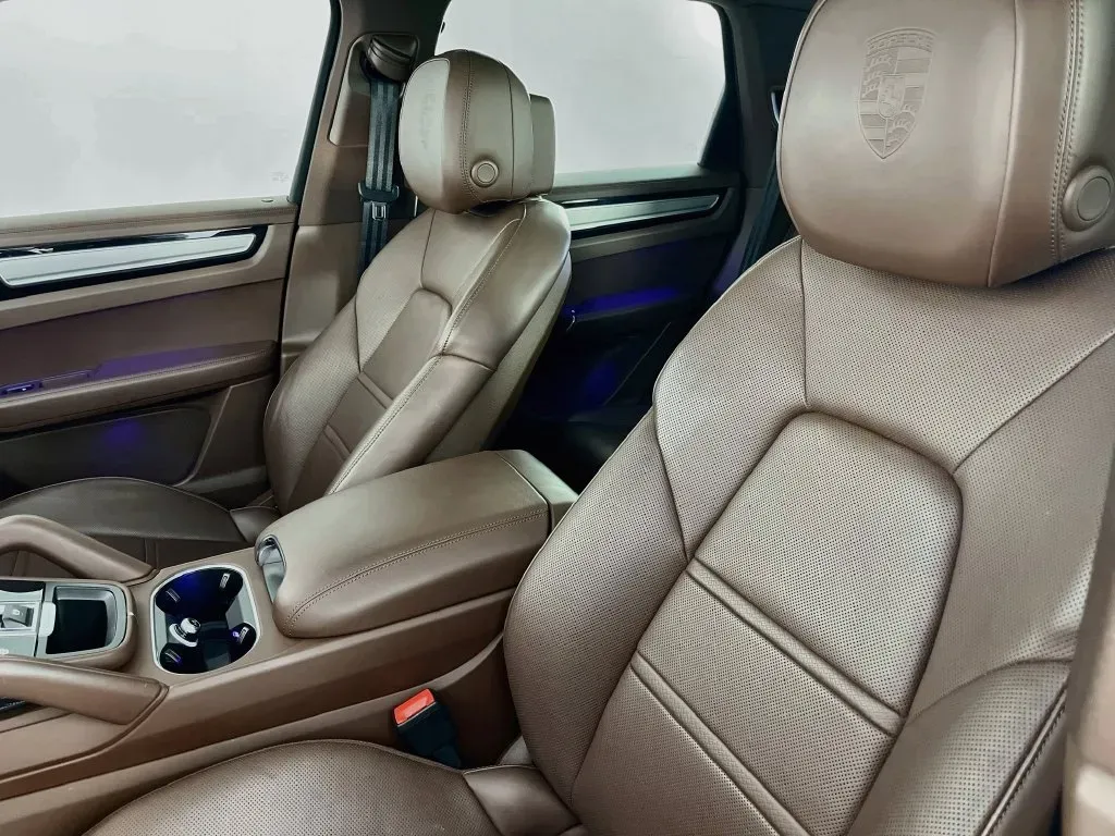 Porsche Cayenne photo 29