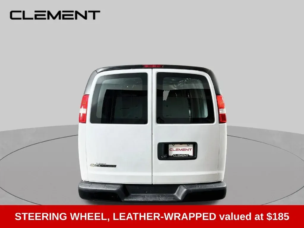 Chevrolet Express photo 7