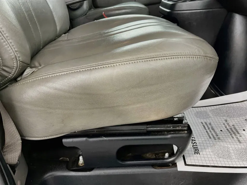 Chevrolet Express photo 28