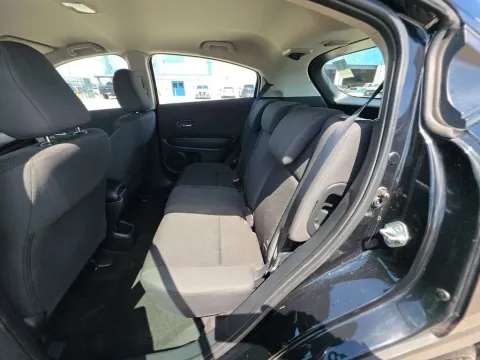More photos of 2022 Honda HR-V LX at Clement Supercenter, MO