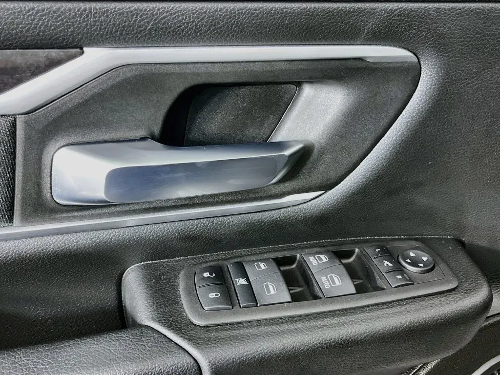 Ram 1500 photo 24