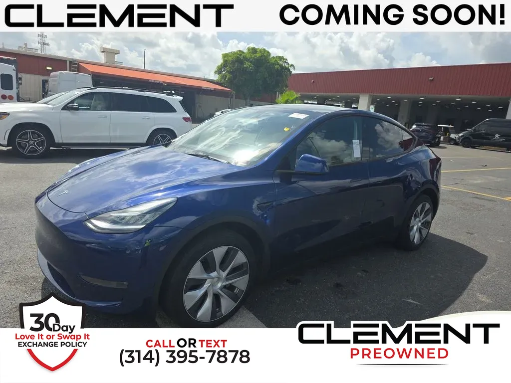 Used 2023 Tesla Model Y Long Range with VIN 7SAYGDEE0PA076596 for sale in Florissant, MO