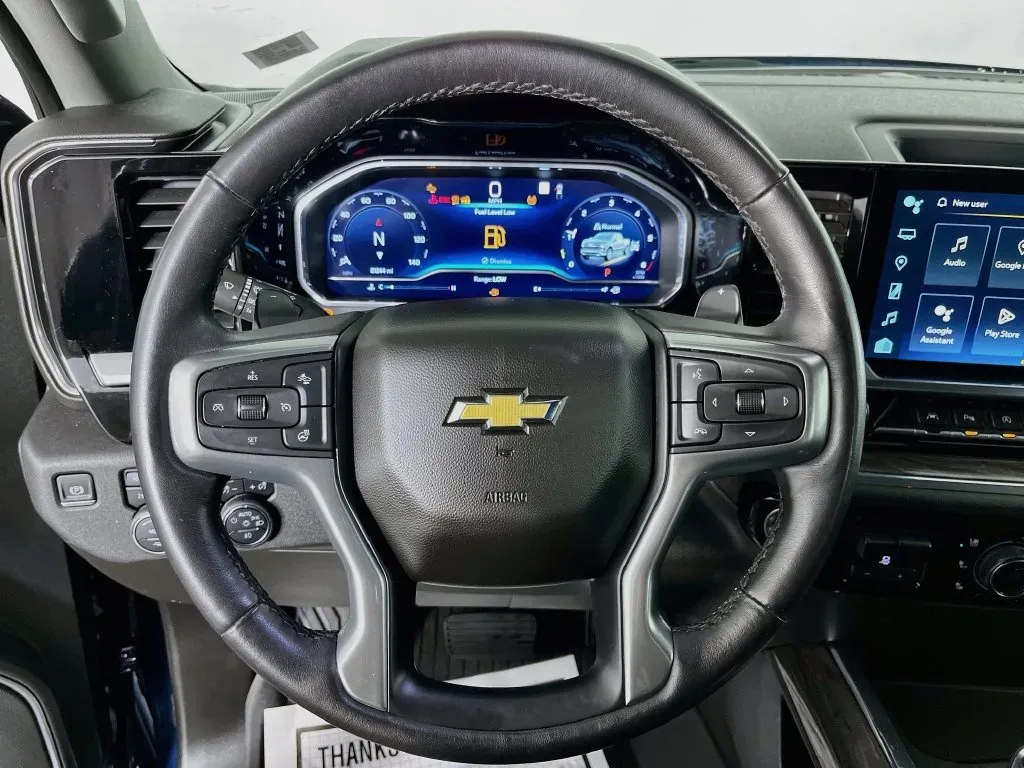 Chevrolet Silverado photo 13