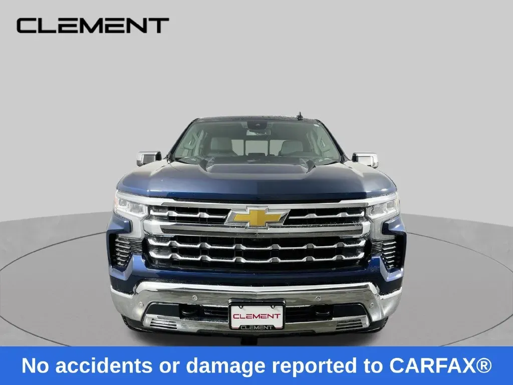 Chevrolet Silverado photo 2