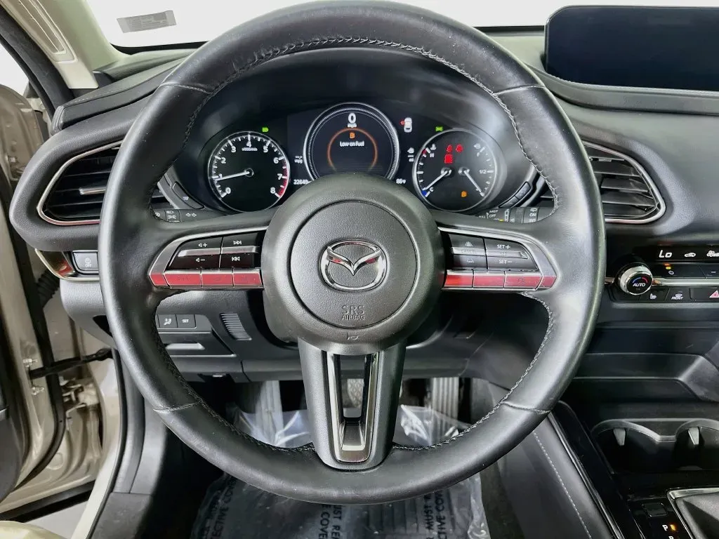 Mazda CX-30 photo 11