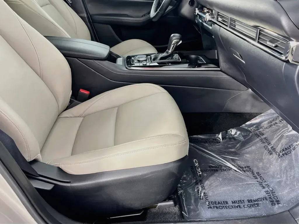 Mazda CX-30 photo 31