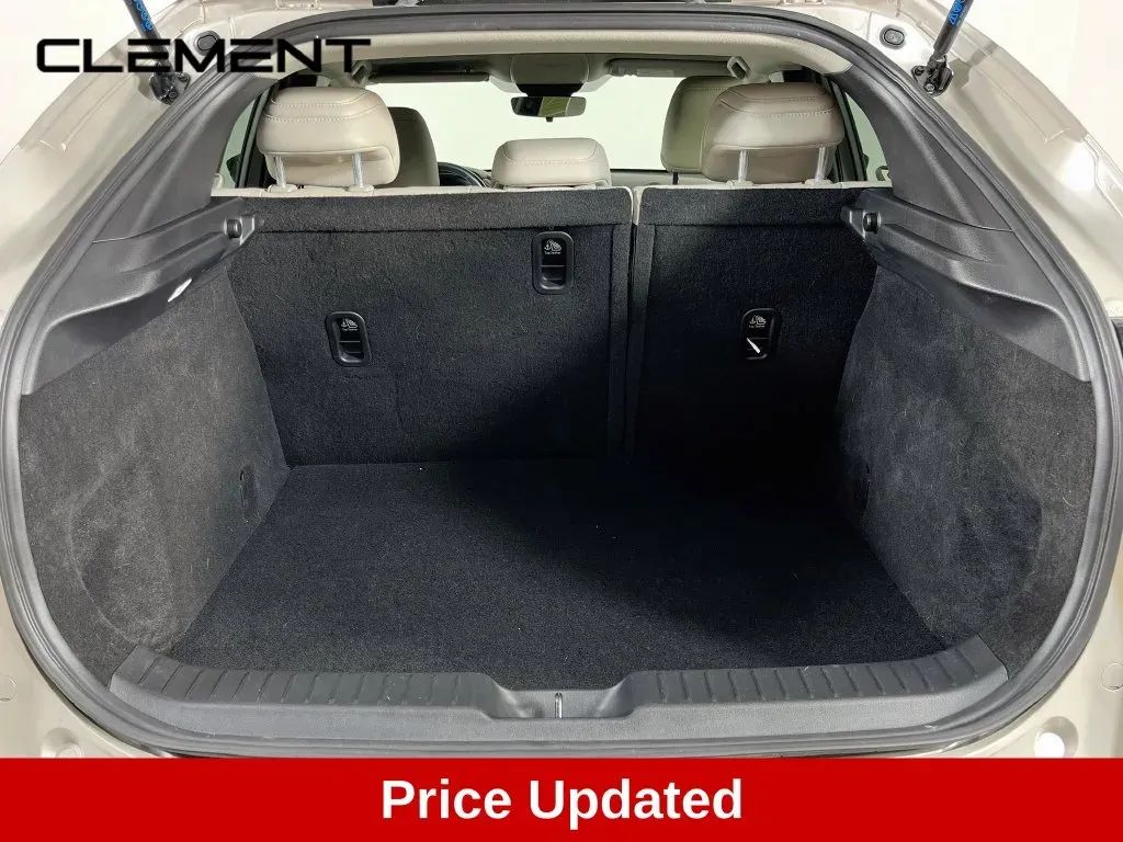 Mazda CX-30 photo 9