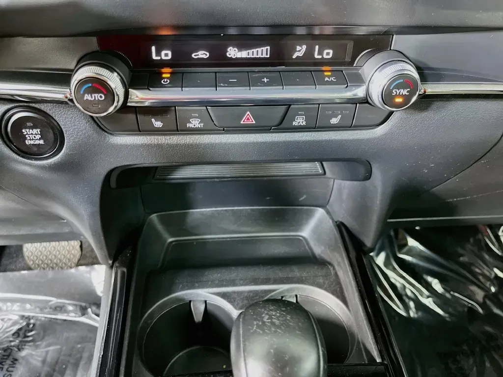 Mazda CX-30 photo 19