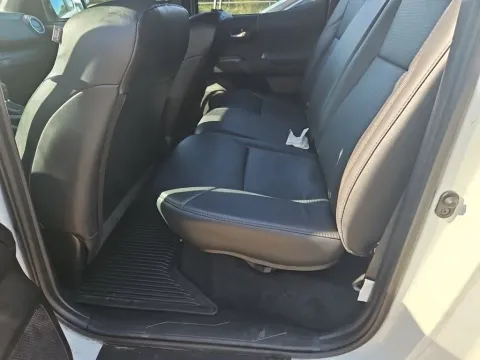 More photos of 2019 Toyota Tacoma TRD Pro at Clement Supercenter, MO