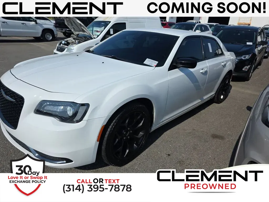 White 2019 Chrysler 300 Touring for sale in St. Charles, MO