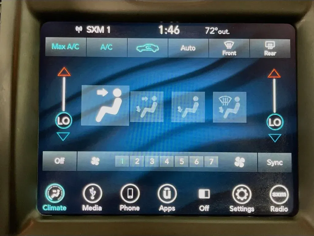 Chrysler 300 photo 20