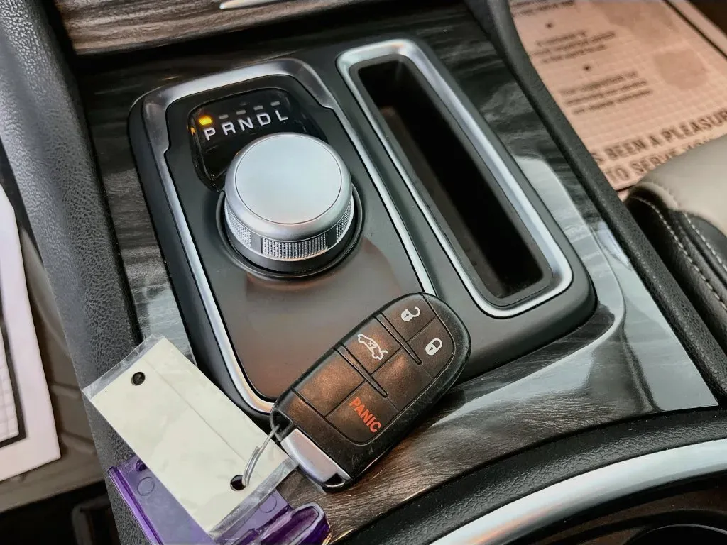 Chrysler 300 photo 22