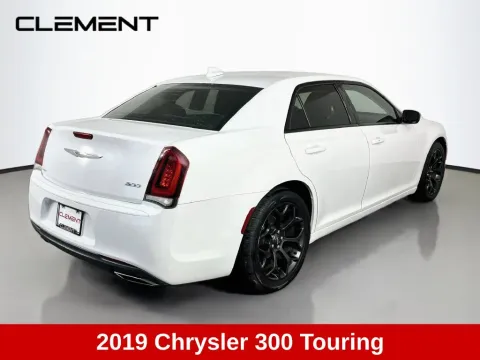 More photos of 2019 Chrysler 300 Touring at Clement Supercenter, MO