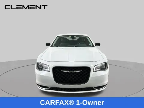 Photos of 2019 Chrysler 300 Touring for sale in St. Charles, MO at Clement Supercenter