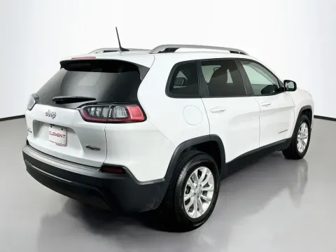 More photos of 2021 Jeep Cherokee Latitude at Clement Supercenter, MO