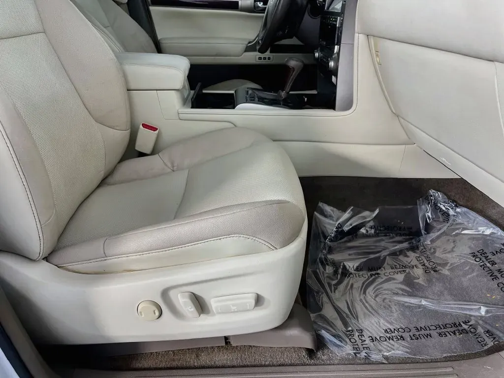 Lexus GX photo 35