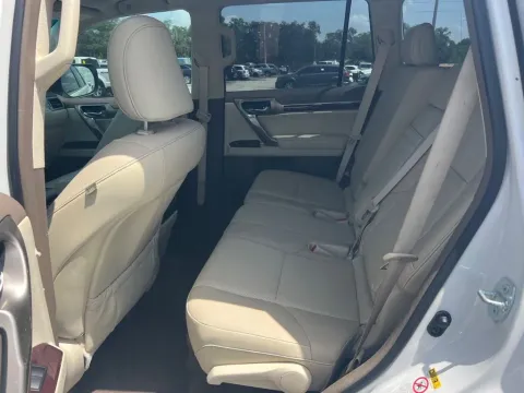 More photos of 2019 Lexus GX 460 at Clement Supercenter, MO