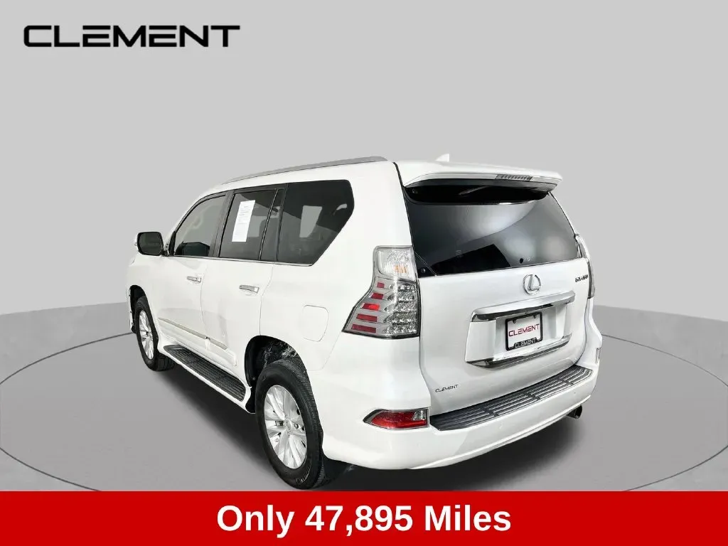 Lexus GX photo 8