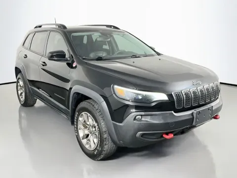 More photos of 2022 Jeep Cherokee Trailhawk at Clement Supercenter, MO