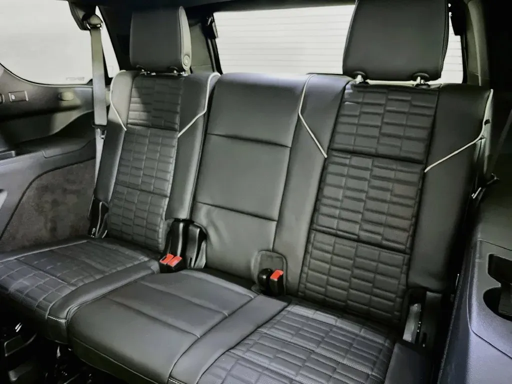 Cadillac Escalade photo 35