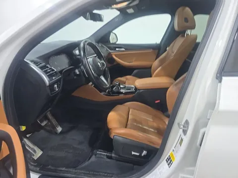 Another view of 2022 BMW X4 xDrive30i for sale in St. Charles, MO at Clement Supercenter