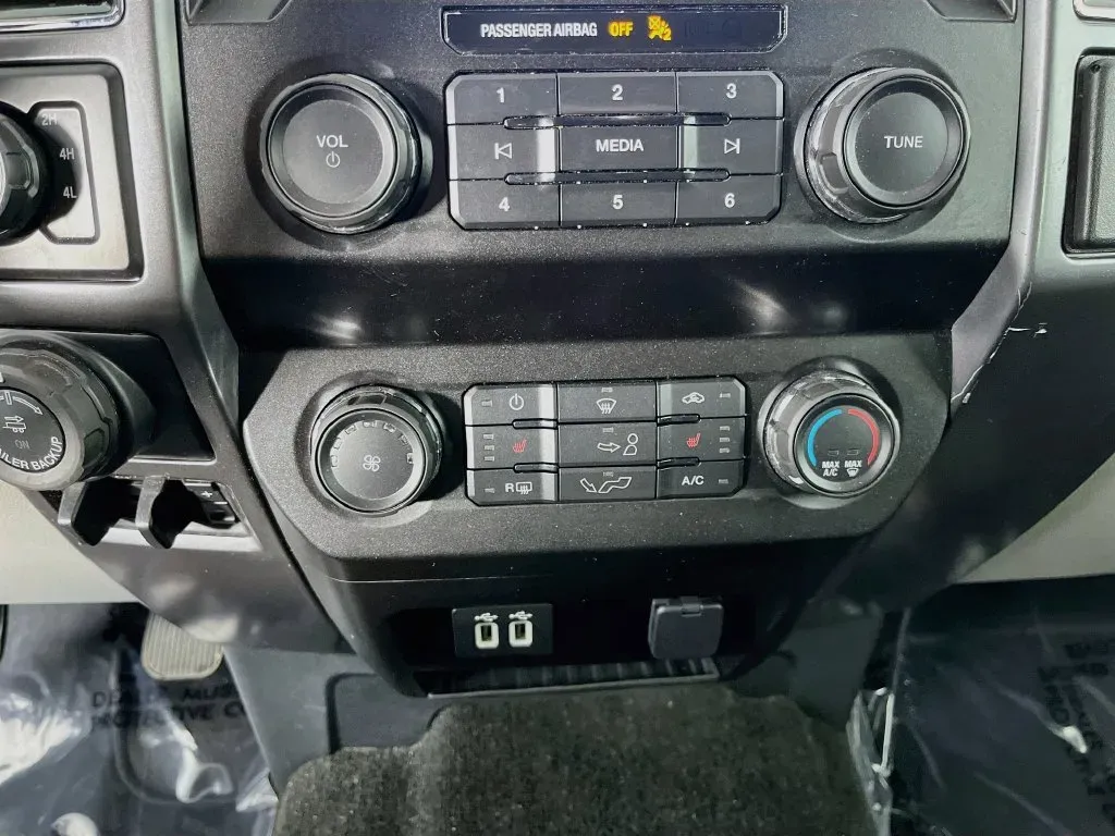 Ford F-150 photo 21