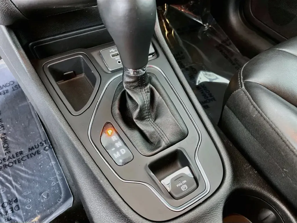 Jeep Cherokee photo 21