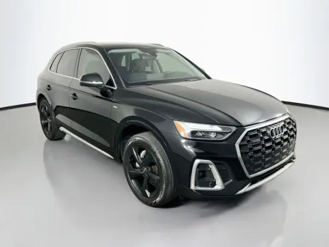 More photos of 2022 Audi Q5 45 S line Premium at Clement Supercenter, MO