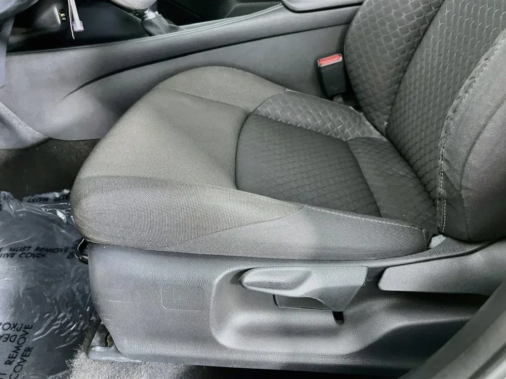 Toyota C-HR photo 25