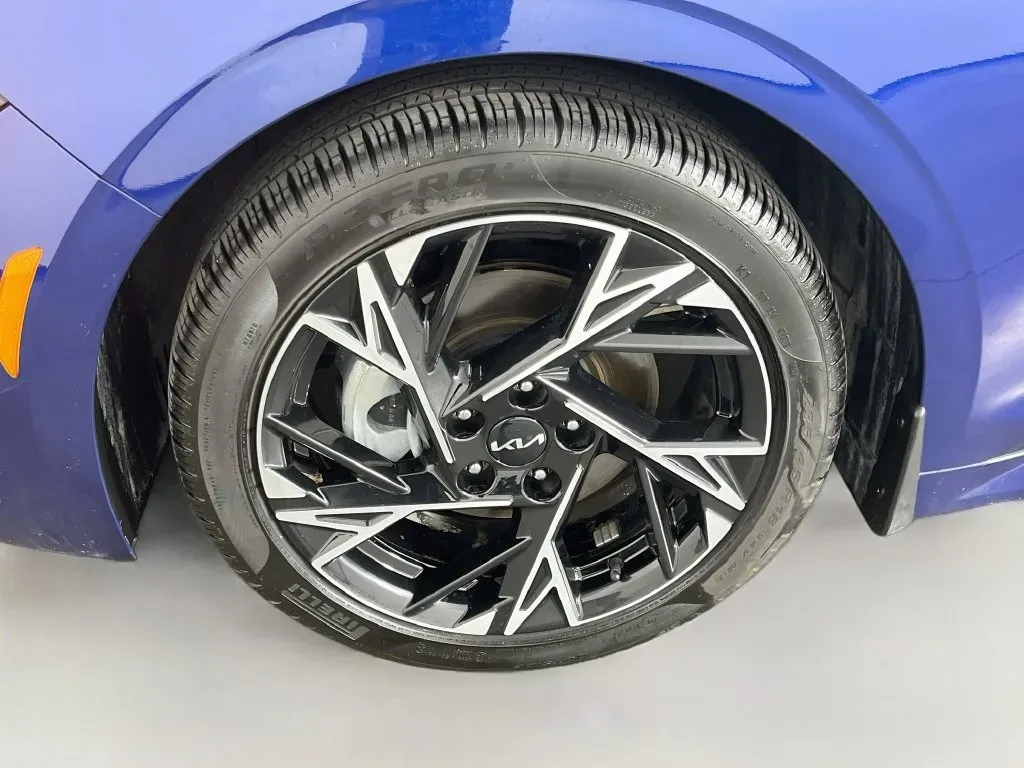 Kia K5 photo 35