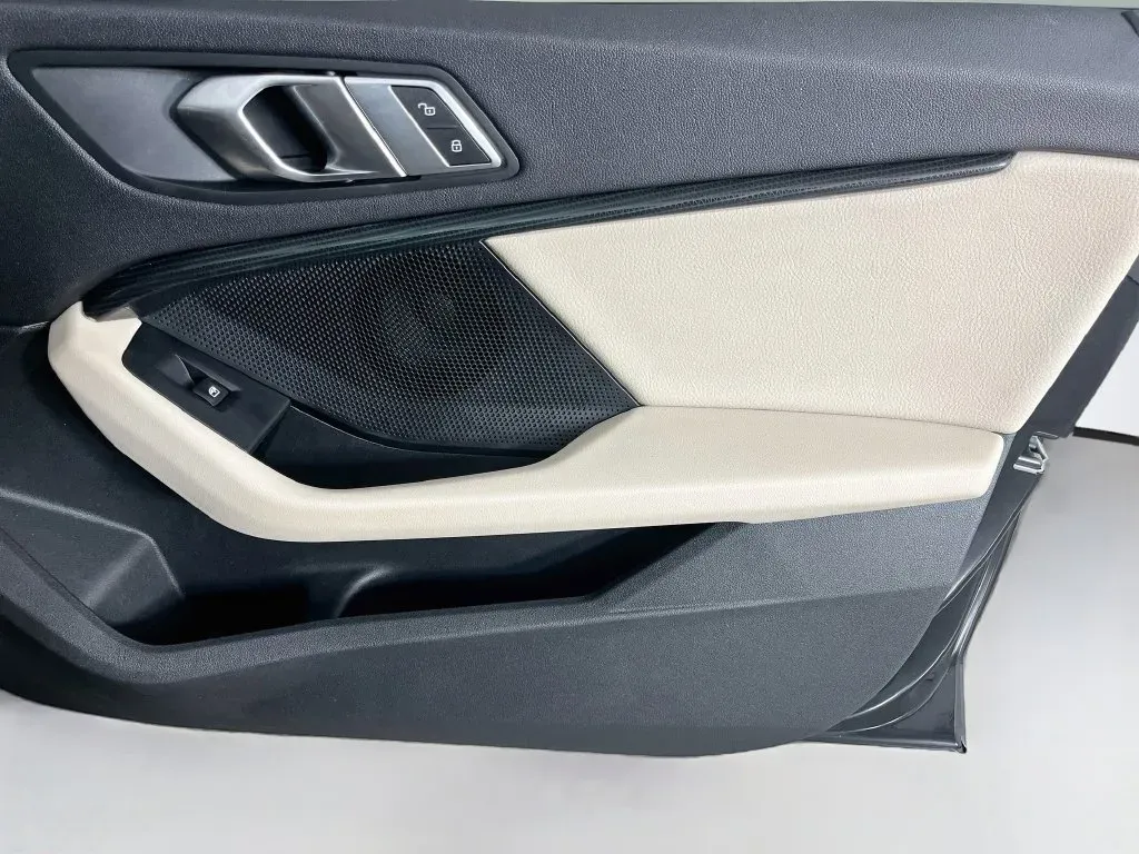 BMW 2 Series photo 37