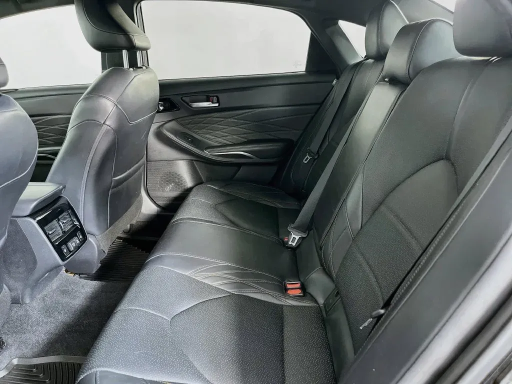 Toyota Avalon photo 32