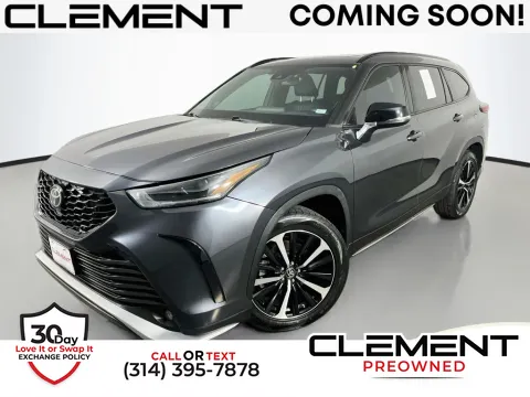 Gray 2021 Toyota Highlander XSE for sale in St. Charles, MO