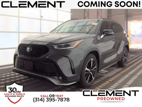 Gray 2021 Toyota Highlander XSE for sale in St. Charles, MO