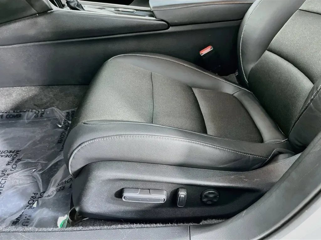 Honda Accord photo 25