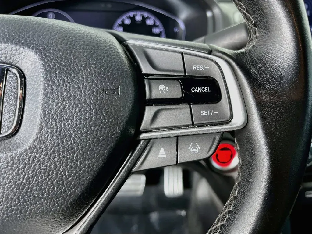 Honda Accord photo 15
