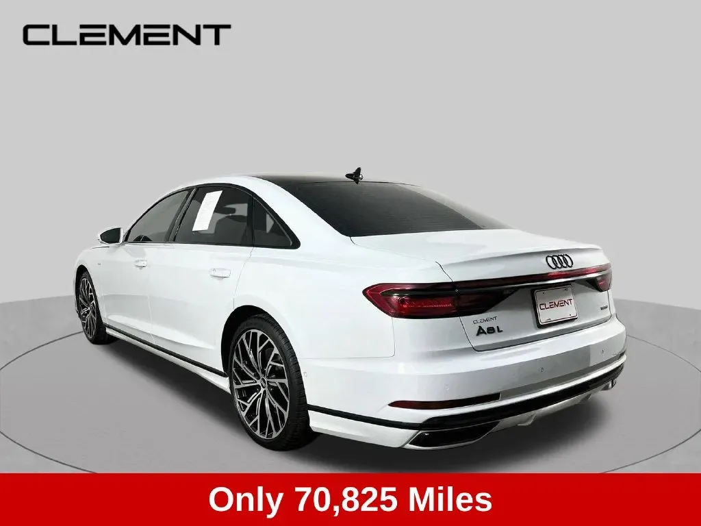 Audi A8 photo 8