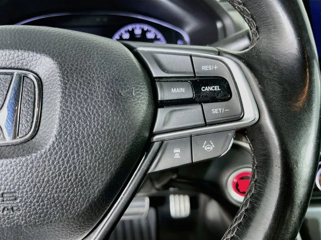 Honda Accord photo 14