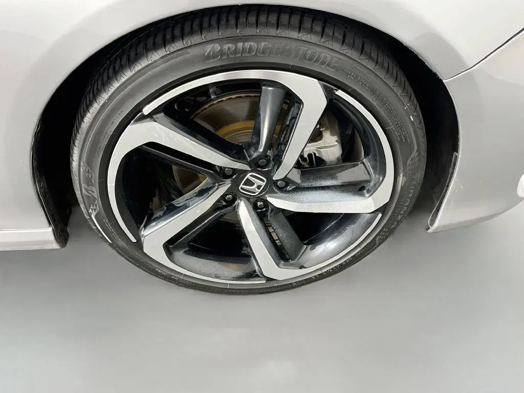 Honda Accord photo 34