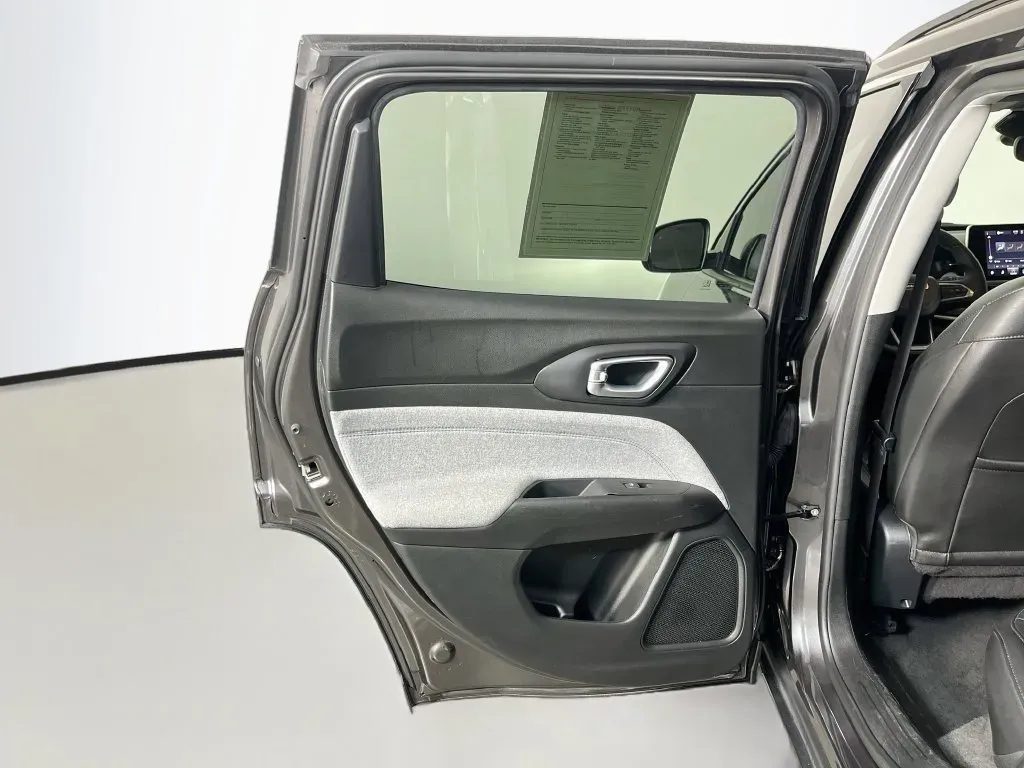Jeep Compass photo 28
