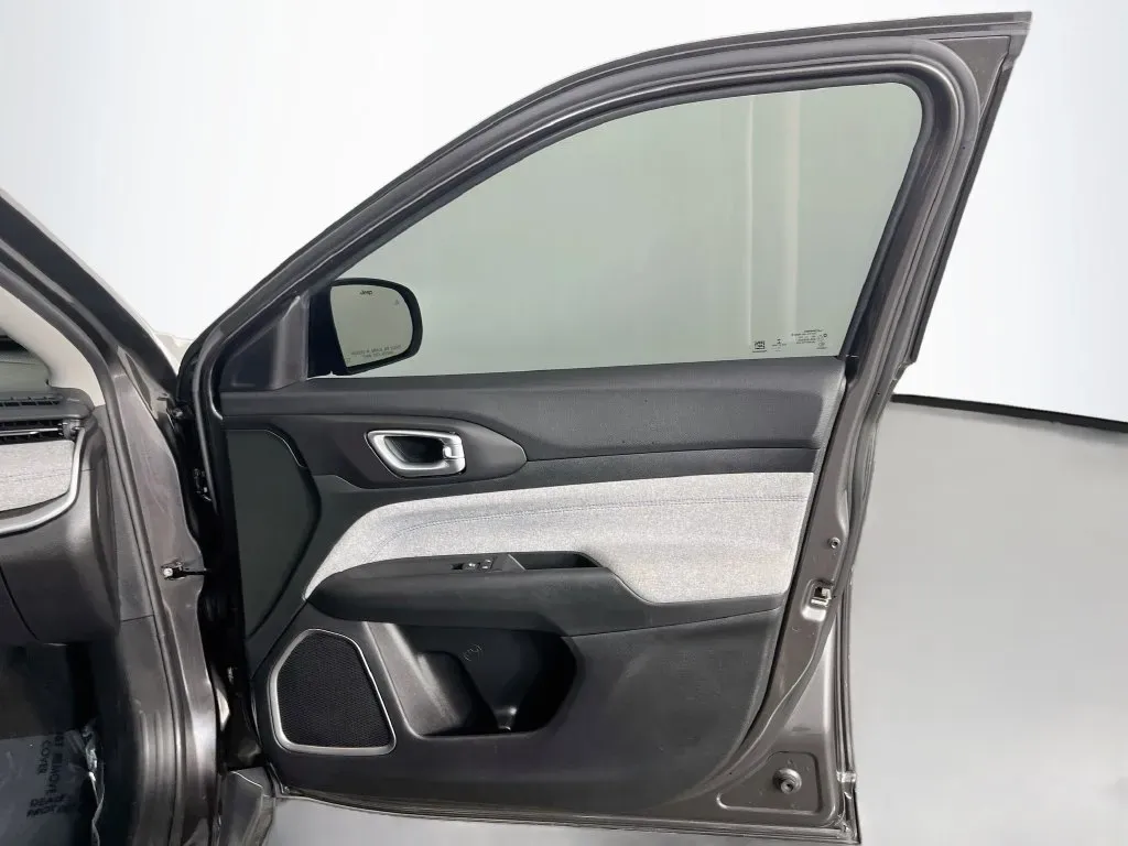 Jeep Compass photo 34