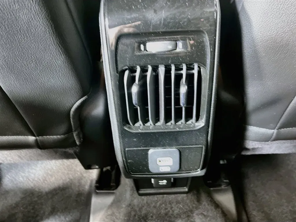 Jeep Compass photo 31